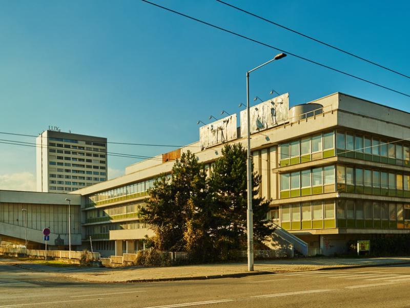 2.Opakovaná dražba budovy Kultúrny dom s prístavbou a priľahlých pozemkov v k.ú. Banská Bystrica